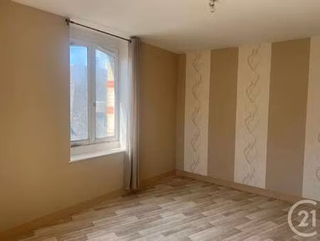 location appartement 2 pièces à bagnoles-de-l'orne-normandie (61140) : à louer 2 pièces / 