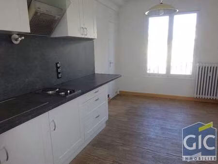 location appartement 2 pièces à caen (14000) : à louer 2 pièces / 63m² caen