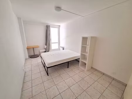 location appartement 1 pièce 14 m² à noisy-le-grand (93160)
