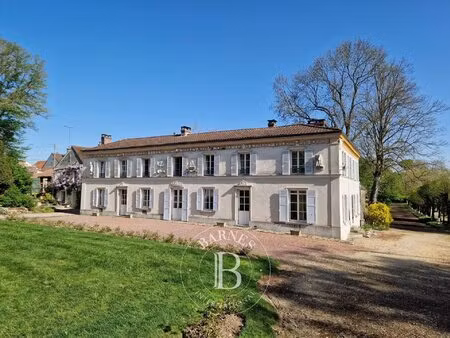domont (95) - château d'ombreval - espace équestre - court de tennis