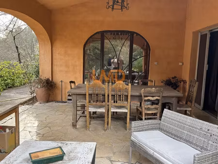 vente maison 6 pièces 240 m² à saint-marc-jaumegarde (13100)  1 450 000 €