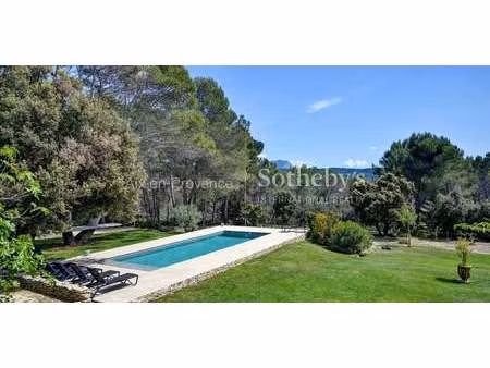 maison avec piscine et terrasse venelles (13)