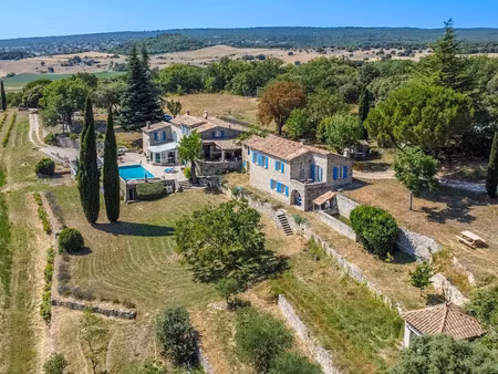 vente maison 14 pièces 430 m² à reillanne (04110)  1 500 000 €