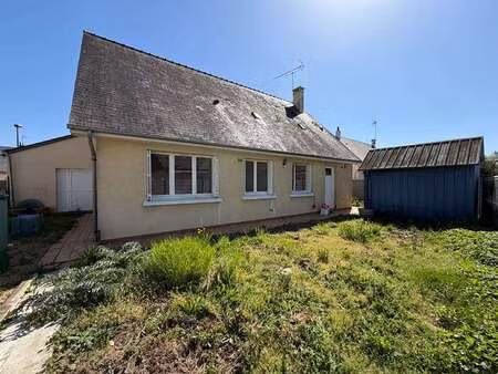 vente maison à sablé-sur-sarthe (72300) : à vendre / 85m² sablé-sur-sarthe