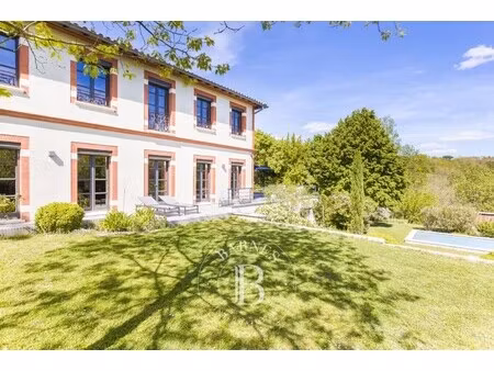 villa de luxe à vendre à vigoulet-auzil