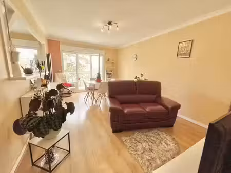 vente appartement 3 pièces 64 m² à carhaix-plouguer (29270)  117 568 €