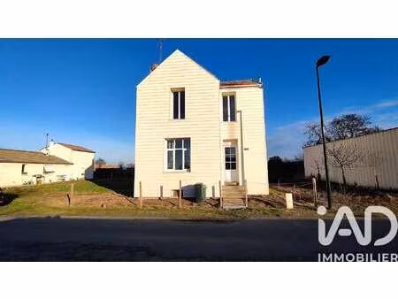 vente maison à mervent (85200) : à vendre / 78m² mervent