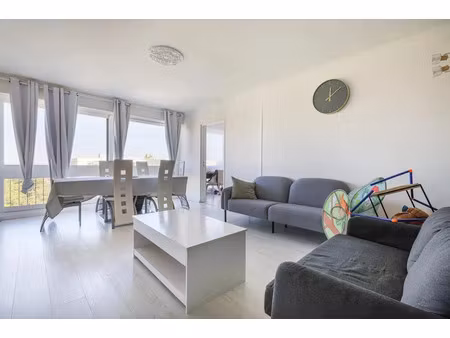 vente appartement 4 pièces 79 m² à ris-orangis (91130)  165 000 €