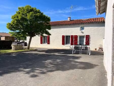 vente maison à doix (85200) : à vendre / 60m² doix