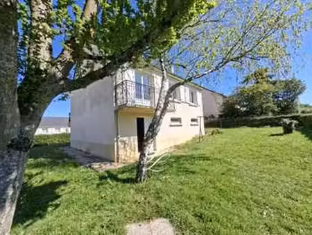 vente maison à solesmes (72300) : à vendre / 96m² solesmes