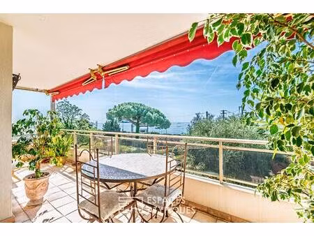 grand t3 avec terrasse vue mer  box fermé et parking