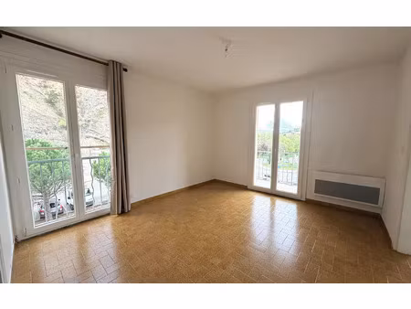 location appartement  m² t-2 à digne-les-bains  461 €