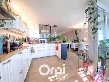 superbe appartement 5 pièces de 110 m² – dernier étage avec terrasses  stationnements et g