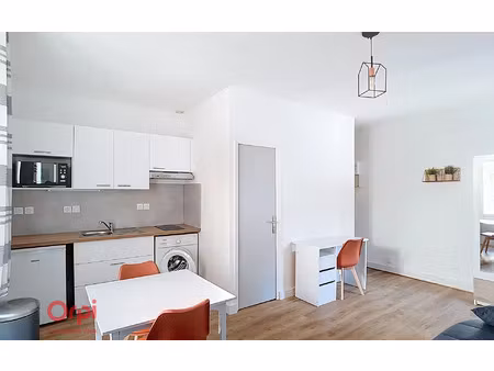 location appartement  m² t-1 à nantes  590 €