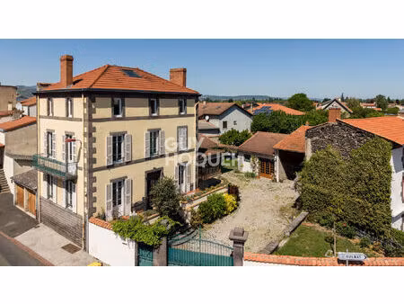 aulnat - maison de maître 200 m²   6 chambres  piscine et diverses dépendances