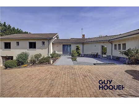 maison 229m² avec piscine sur terrain 11 058m²