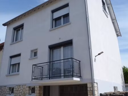 bourges : maison t.7- 6 chambres sur 177 m²