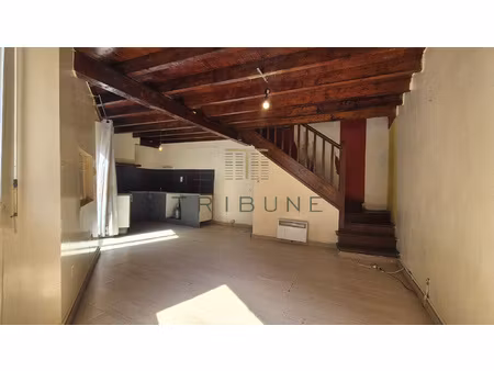 maison en pierre 65m2  3 chambres en plein centre du village