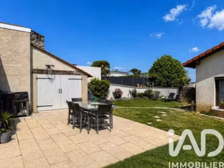 maison à montagny (69700)