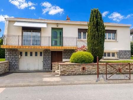 vente maison à rochetrejoux (85510) : à vendre / 110m² rochetrejoux
