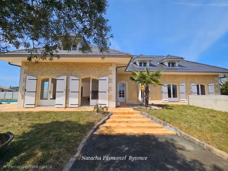 maison à vendre saint medard en jalles 11 pièce(s) 300m2 871 000€