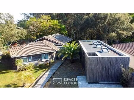 villa d'architecte en lisière de forêt à 2 km des plages