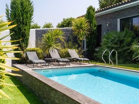 maison contemporaine à vendre à port-des-barques