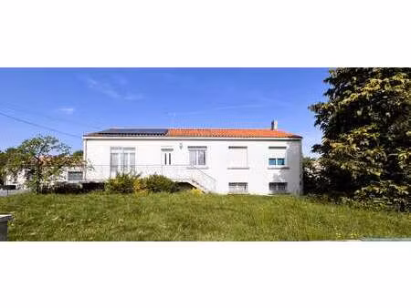 vente maison à saint-georges-de-pointindoux (85150) : à vendre / 143m² saint-georges-de-po