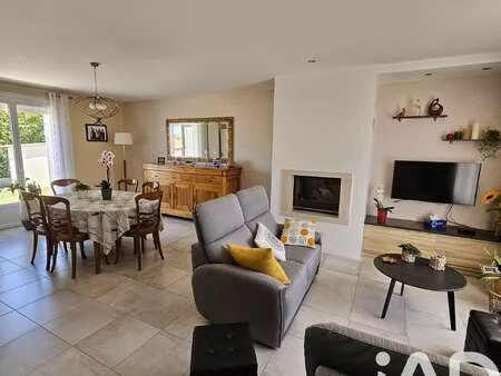 vente maison à andrezé (49600) : à vendre / 93m² andrezé