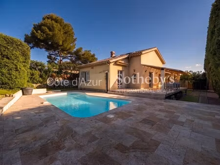 villa de luxe à vendre dans le quartier four à chaux