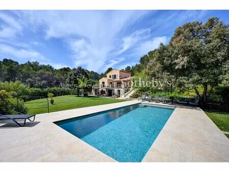 maison de luxe à vendre dans le quartier les logissons