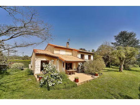 maison bazus 132 m² 5 chambres garage