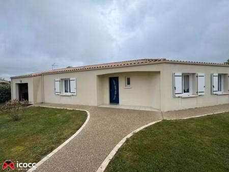 vente maison à lairoux (85400) : à vendre / 93m² lairoux