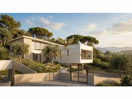 maison de luxe à vendre dans le quartier les trois lucs