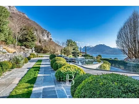 villa de luxe à vendre à veyrier-du-lac