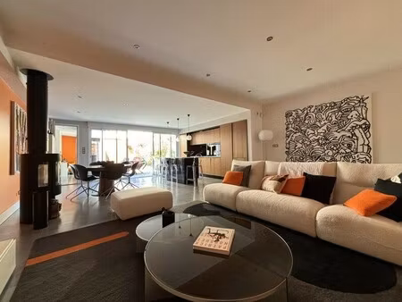 maison de luxe à vendre dans le quartier hôtel de ville-quinconce-saint seurin-fondaudège