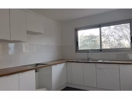 location appartement  78.49 m² t-4 à sucy-en-brie  1 500 €
