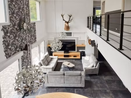 maison contemporaine avec piscine