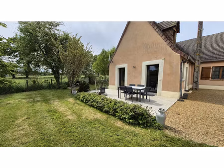 maison rénovée à la campagne secteur de la suze-sur-sarthe