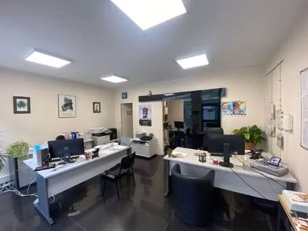 vente bureaux et commerces à angers (49000) : à vendre / 35m² angers