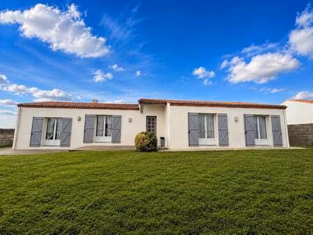 vente maison à villeneuve-en-retz (44580) : à vendre / 138m² villeneuve-en-retz
