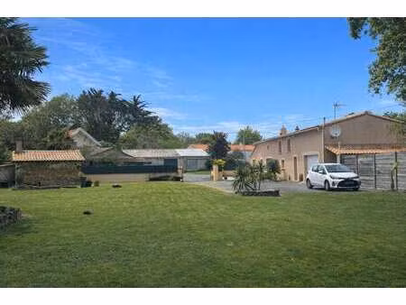 vente maison à saint-philbert-de-grand-lieu (44310) : à vendre / 152m² saint-philbert-de-g