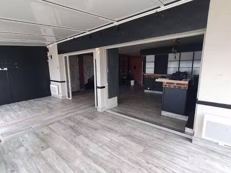 vente bureaux et commerces aux sables-d'olonne (85100) : à vendre / 72m² les sables-d'olon