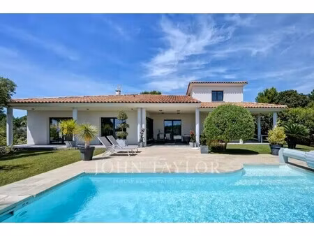 maison de luxe à vendre à ventabren