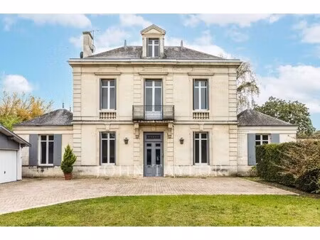 maison de luxe à vendre dans le quartier jean-moulin