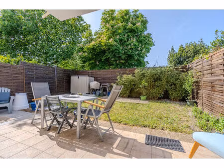 eysines - appartement t2 de 47.64 m² avec jardin et parking