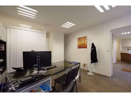 local commercial à vendre - arcueil - 97 21 m² en rez-de-chaussée + 51 46 m² de sous-sol