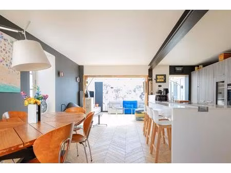 ancien chai rénové en coeur de village