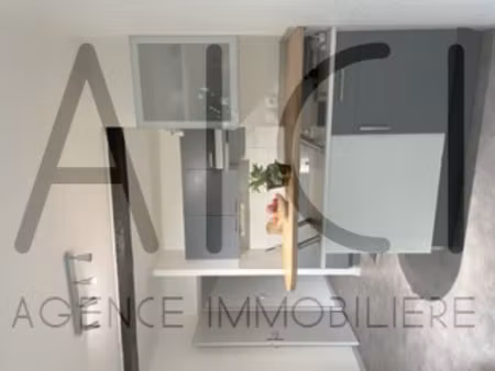 8 place marulaz 25000 besancon - 1er étage - lot 4■réf. 1204 - f2