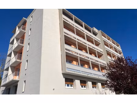 location appartement  74.21 m² t-3 à nevers  700 €